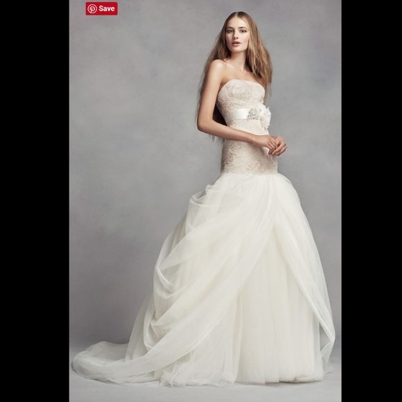 White VERA WANG Tulle Mermaid Wedding Dress 10